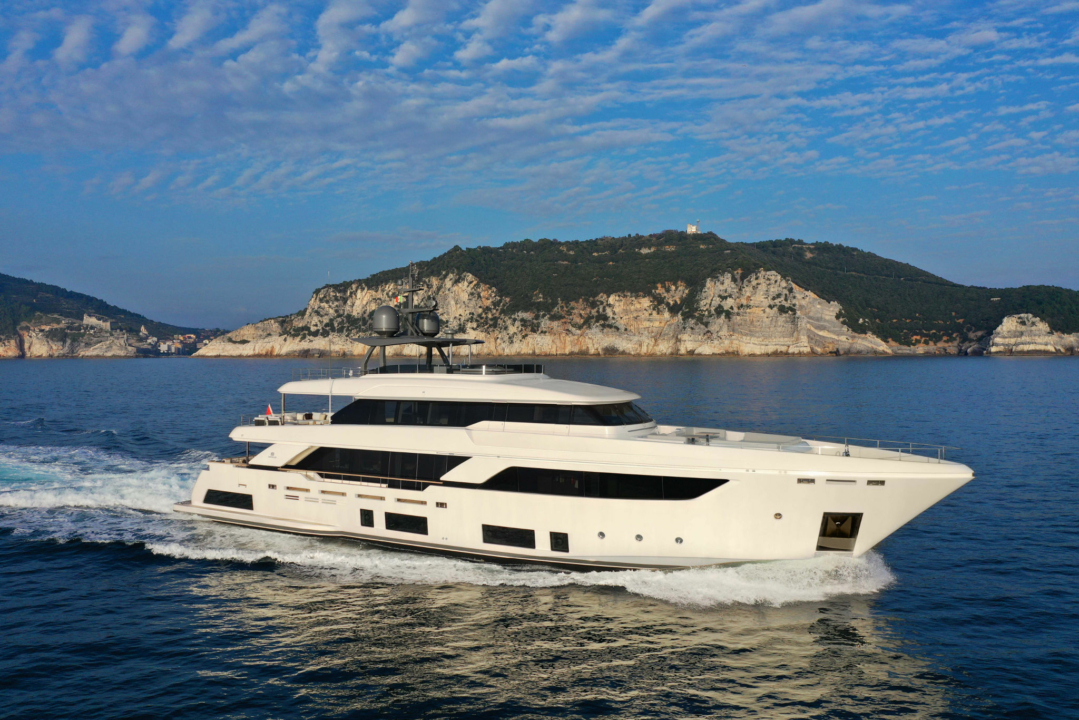 Custom Line Navetta 37 - Sieckmann Yachts