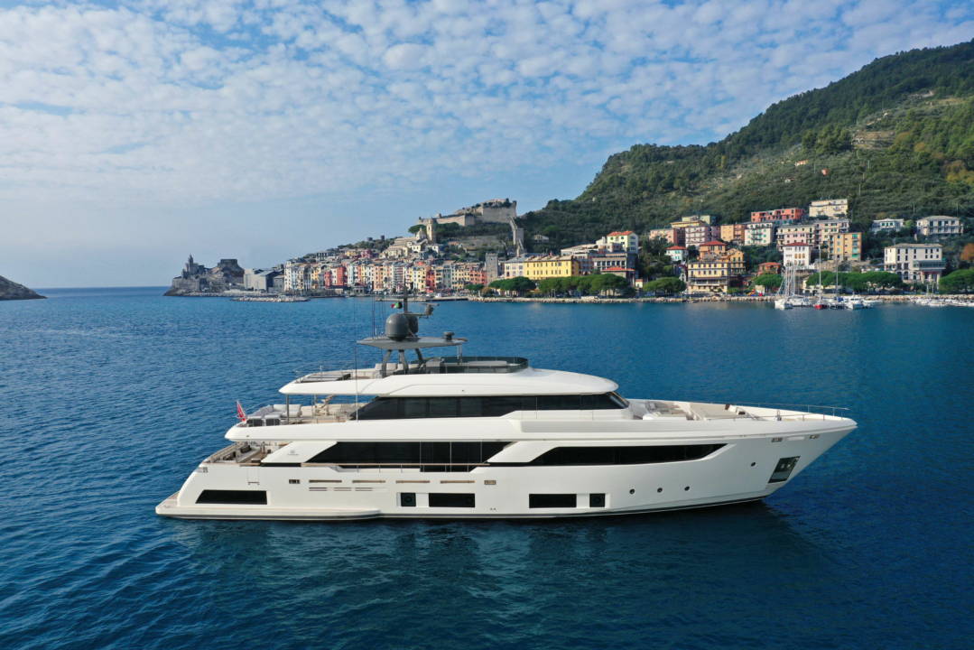 Custom Line Navetta 37 - Sieckmann Yachts
