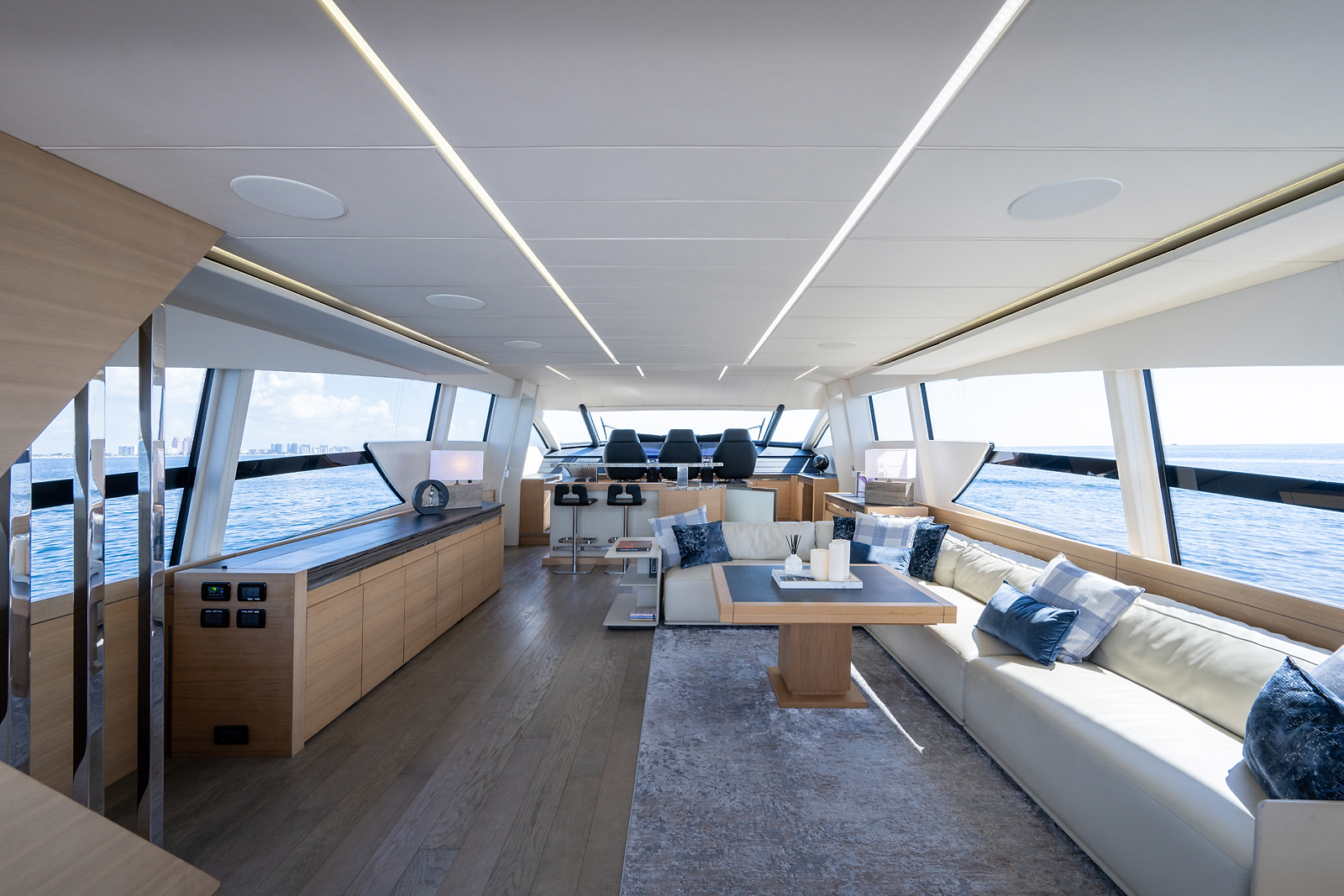 Pershing 92 Andiamo - Sieckmann Yachts