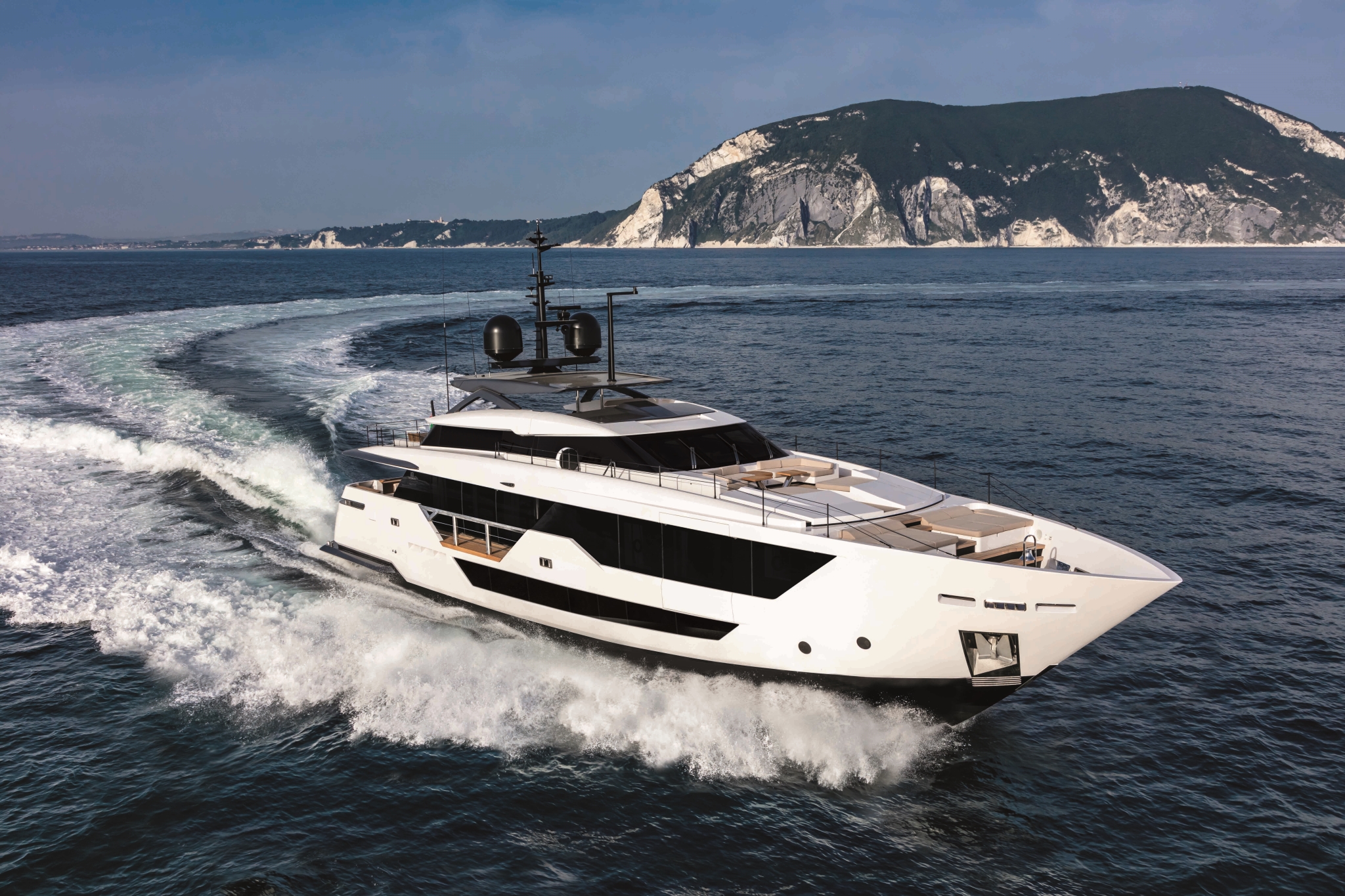 Custom Line 106 - Sieckmann Yachts