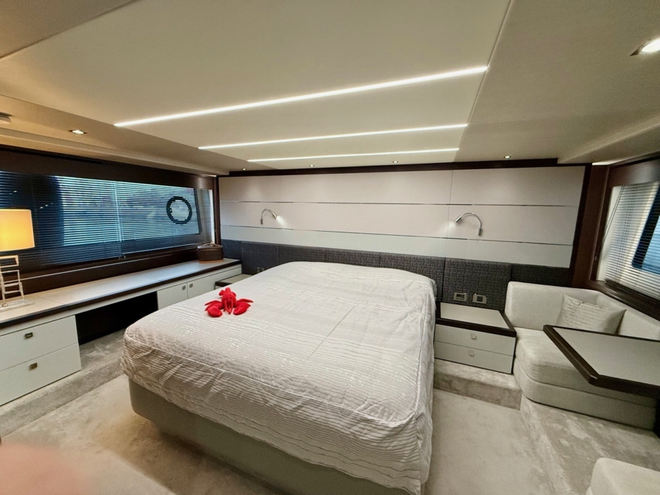 Sunseeker 74 Sport Yacht - Sieckmann Yachts