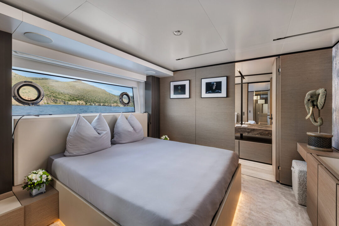 Custom Line Navetta 33 - Sieckmann Yachts