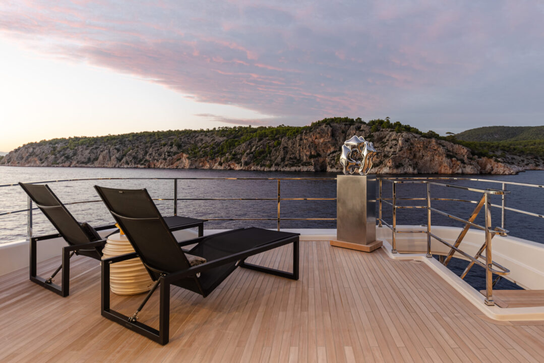 Custom Line Navetta 33 - Sieckmann Yachts