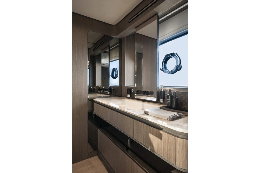 Ferretti Yachts 720 - Sieckmann Yachts