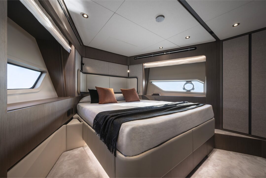 Ferretti Yachts 720 - Sieckmann Yachts