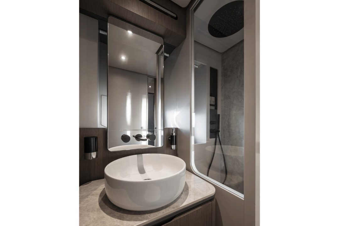 Ferretti Yachts 720 - Sieckmann Yachts