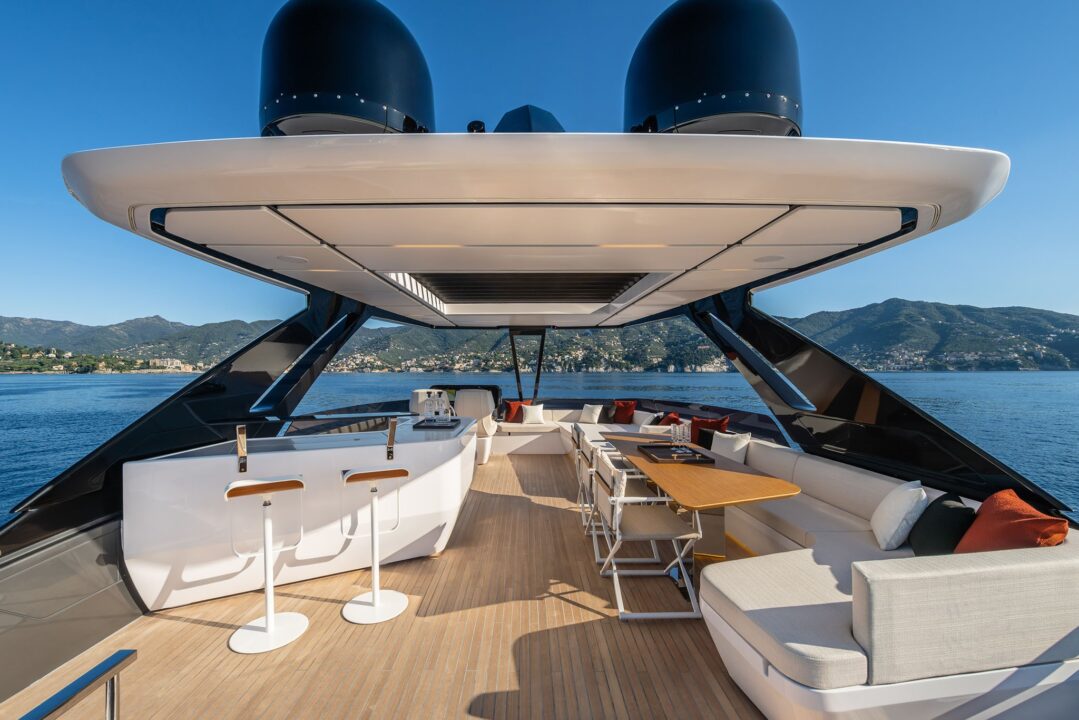 Ferretti Yachts 800 - Sieckmann Yachts