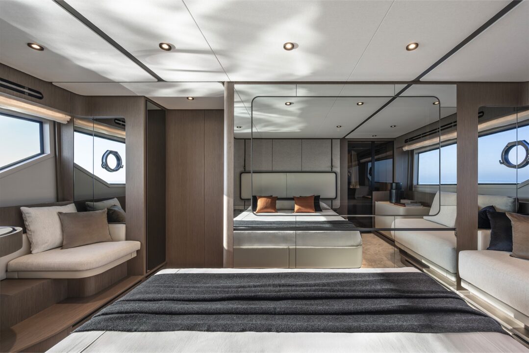 Ferretti Yachts 720 - Sieckmann Yachts