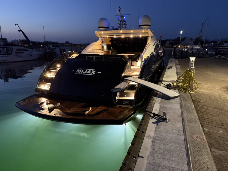 Sunseeker Predator 82 - Sieckmann Yachts