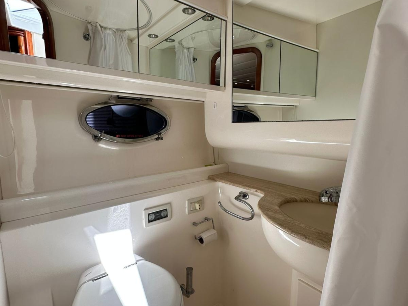 Pershing 46 - Sieckmann Yachts Pershing 46 - Sieckmann Yachts